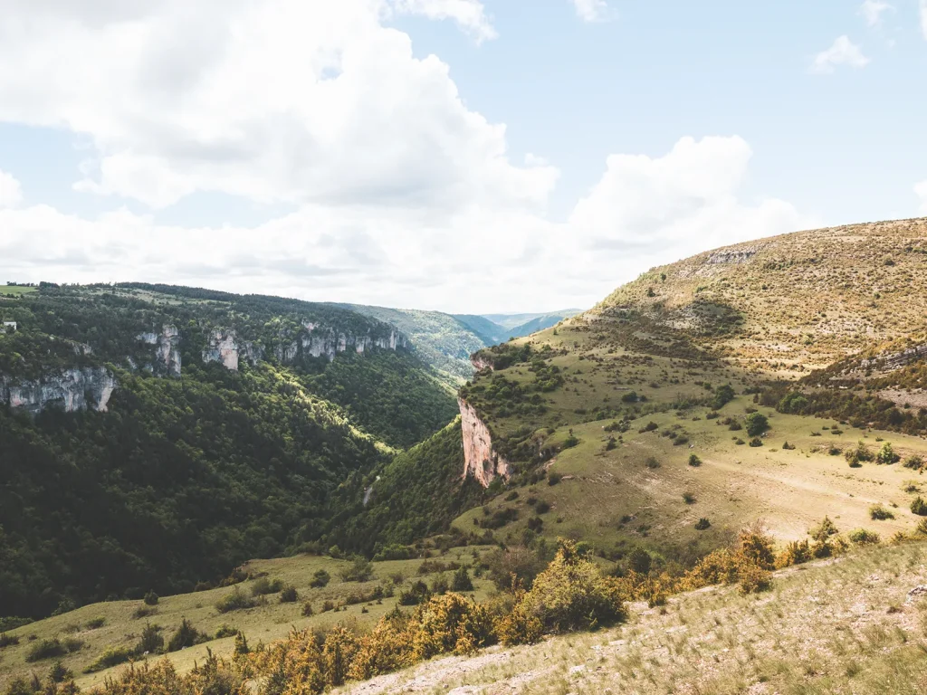 Falaises glissante sur le Causse Méjean