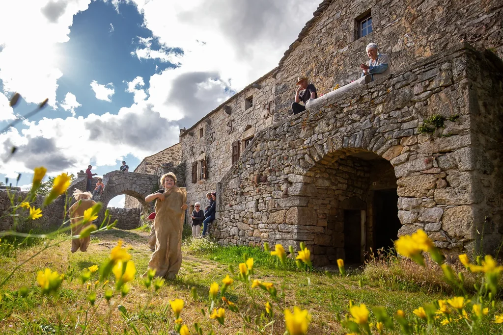 Sack race at the Ferme Caussenarde d