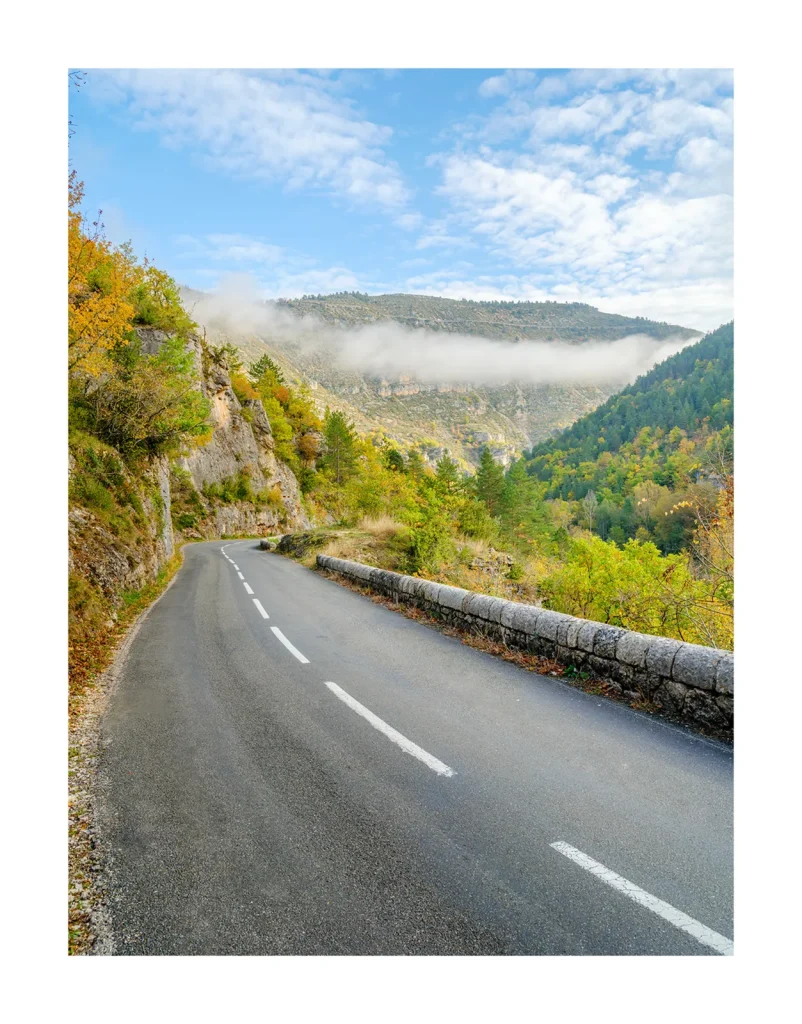 Route dans les Gorges du Tarn à l