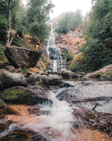 Cascade de Rûnes à l'automne