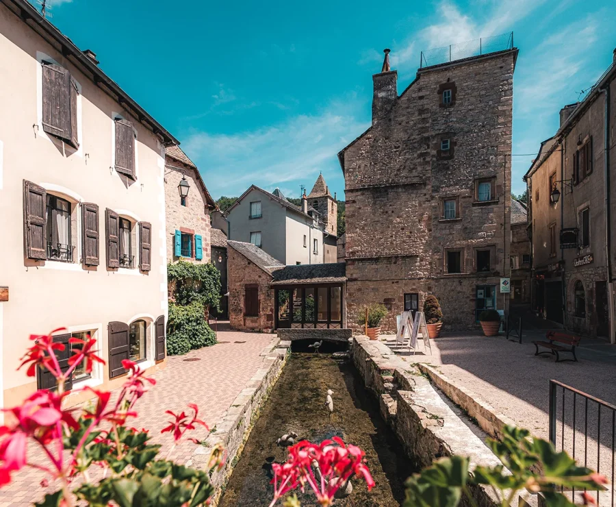 Canal dans La Canourgue