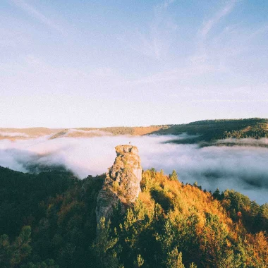 Vue panoramique sur la Vallée du Lot à l'automne