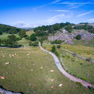 Randonneurs sur l'Aubrac
