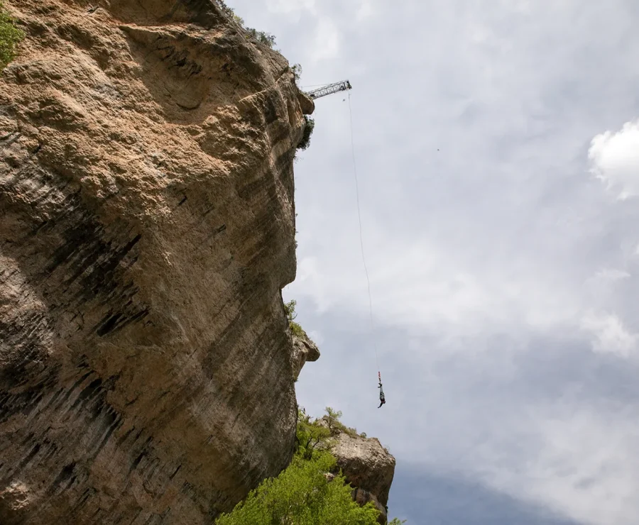 Saut à l'élastique