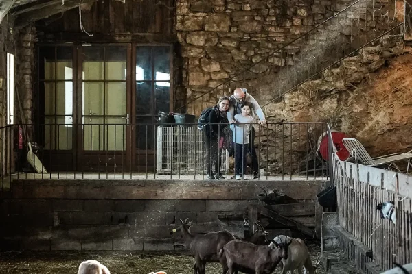 Famille à la ferme des Cévennes