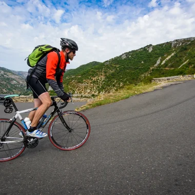 Cycliste dans les Gorges